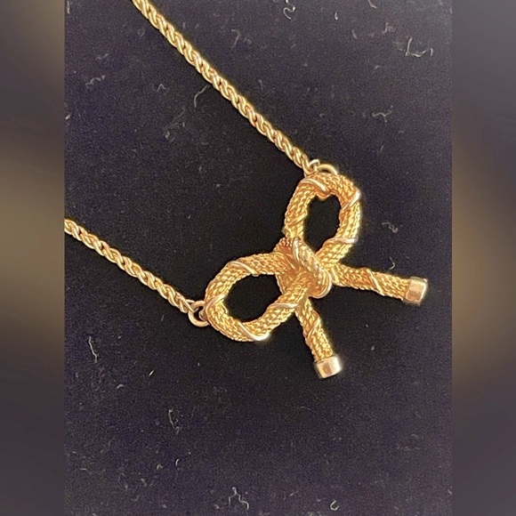 🎀Authentic DIOR vintage bow necklace - Picture 4 of 7